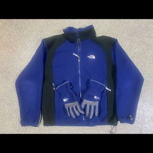 The North Face Polar Fleece with matching Gloves